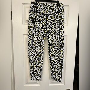 Black, White, & Yellow Leopard Print Active Leggings Size M